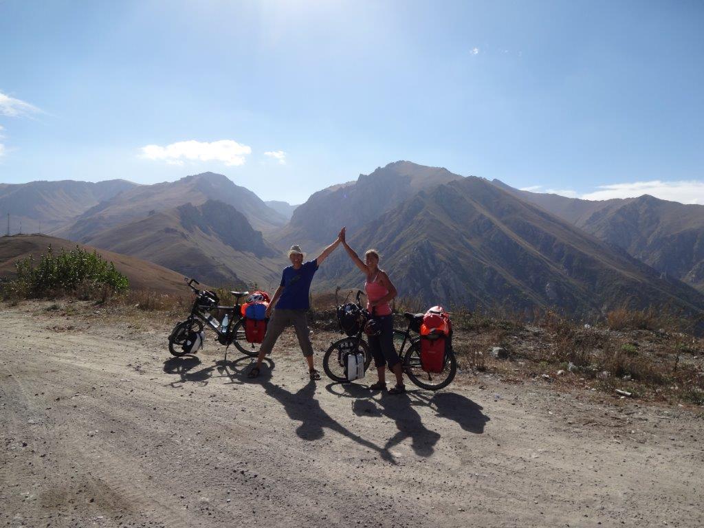 tl_files/cam/images/campus/campus on tour/02_Armenien Meghri Pass.jpg tl_files/cam/images/campus/campus on tour/02_Armenien Meghri Pass.jpg